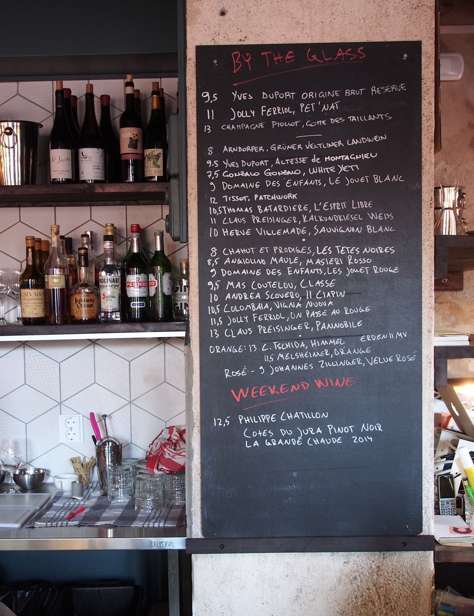 BasBas & Staff Wine Bar The Best Bar à Vin in Helsinki Sparkling